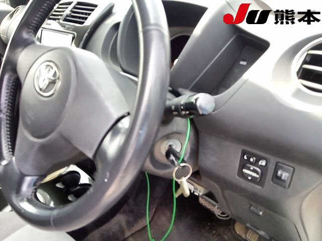 TOYOTA IST 2008