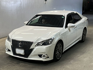 TOYOTA CROWN 2013