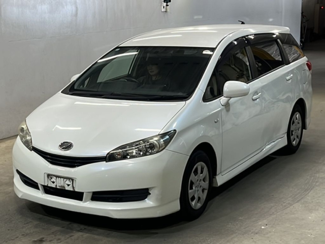 TOYOTA WISH 2012