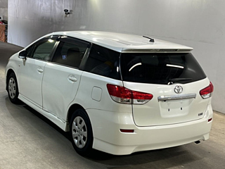 TOYOTA WISH 2012