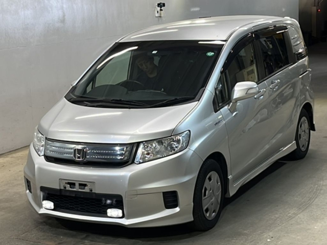 HONDA FREED 2014
