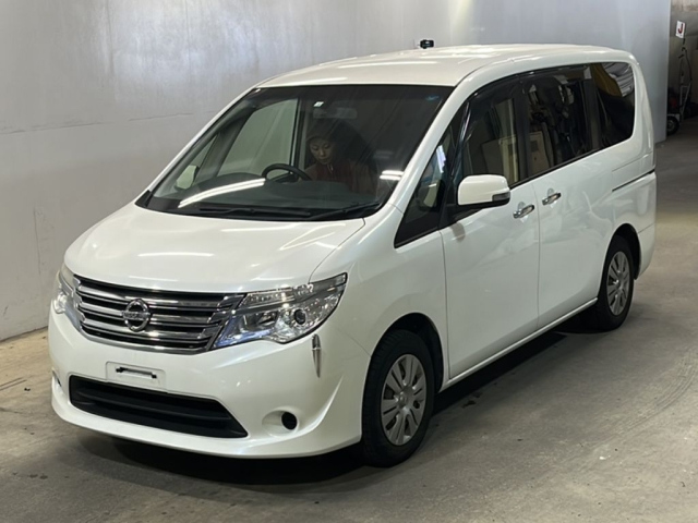 NISSAN SERENA 2015