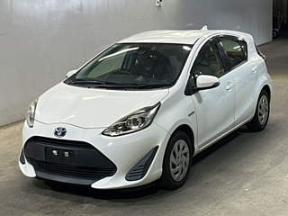 TOYOTA AQUA 2018