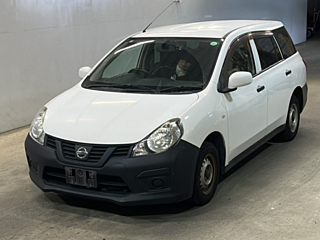 NISSAN AD 2018
