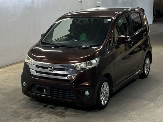 NISSAN DAYZ 2015