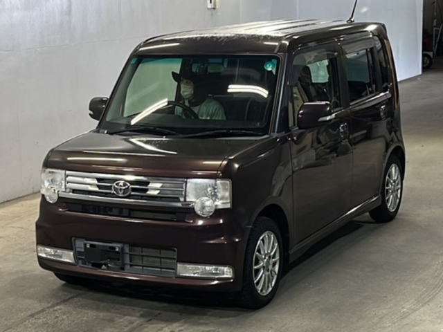 TOYOTA PIXIS SPACE 2013