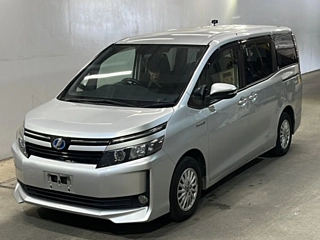 TOYOTA VOXY 2016