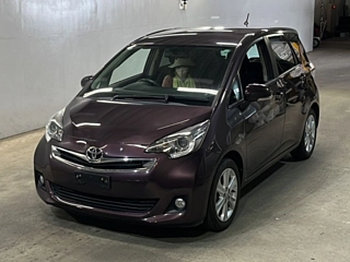 TOYOTA RACTIS 2014