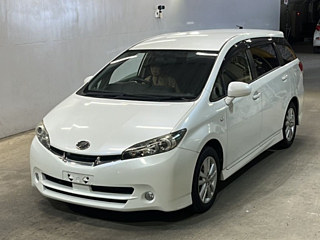 TOYOTA WISH 2011