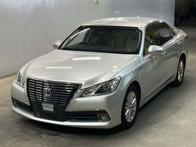 TOYOTA CROWN 2013