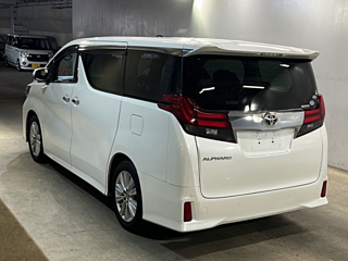 TOYOTA ALPHARD 2015