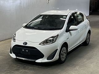 TOYOTA AQUA 2020