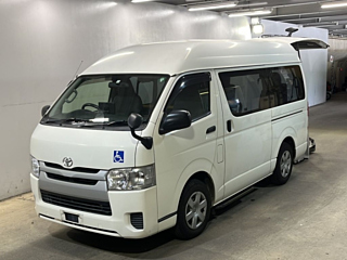 TOYOTA HIACE VAN 2017