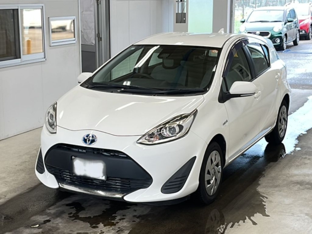 TOYOTA AQUA 2020