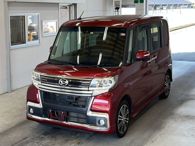 DAIHATSU TANTO 2016