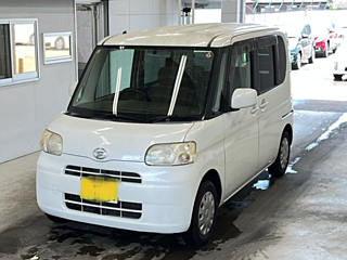 DAIHATSU TANTO 2009