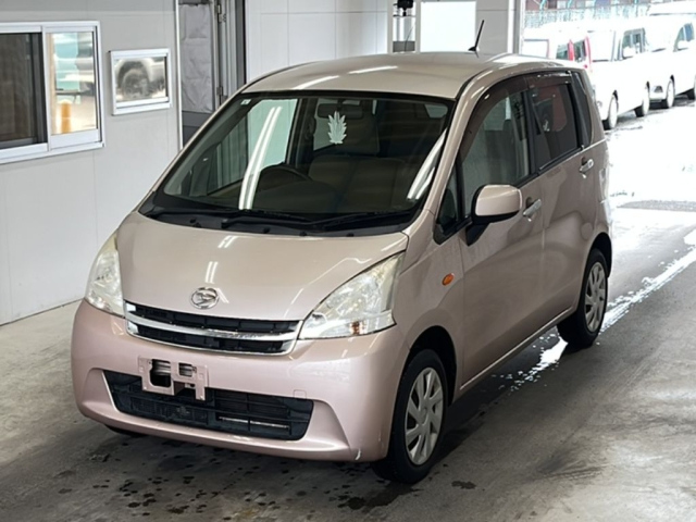 DAIHATSU MOVE 2011