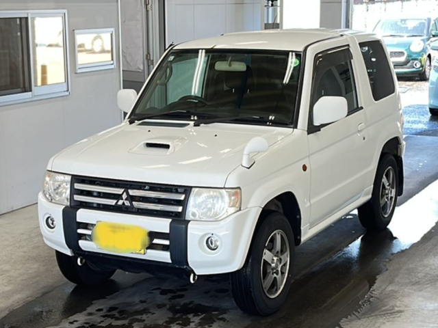 MITSUBISHI PAJERO MINI 2009