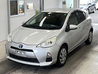 TOYOTA AQUA 2014