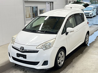 TOYOTA RACTIS 2013