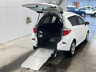 TOYOTA RACTIS 2013