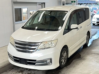 NISSAN SERENA 2011