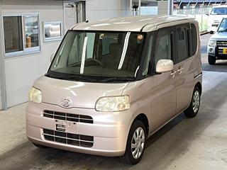 DAIHATSU TANTO 2010