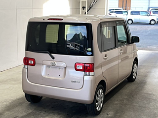 DAIHATSU TANTO 2010