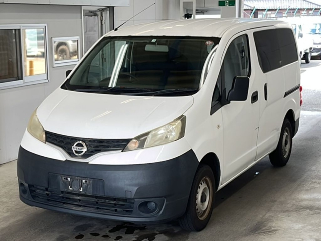 NISSAN NV200 2014