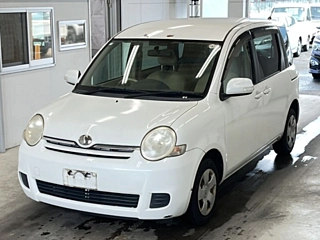 TOYOTA SIENTA 2010