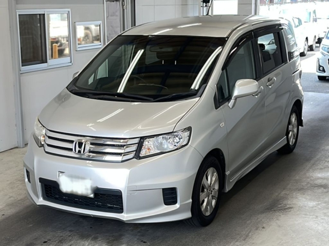 HONDA FREED 2010