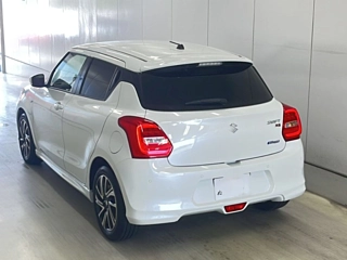 Заказать SUZUKI SWIFT