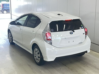 TOYOTA AQUA 2014
