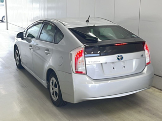 TOYOTA PRIUS 2015