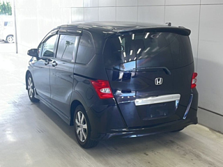 HONDA FREED 2010