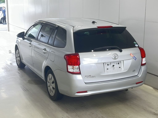 TOYOTA COROLLA FIELDER 2013