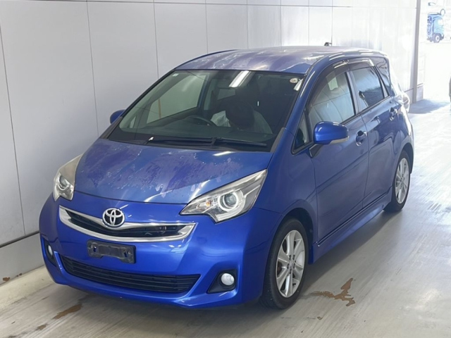 TOYOTA RACTIS 2015
