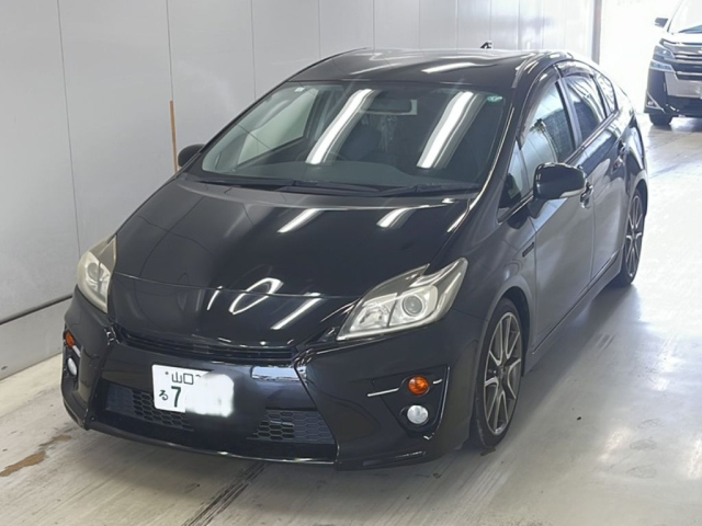 TOYOTA PRIUS 2013