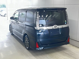 TOYOTA VOXY 2014