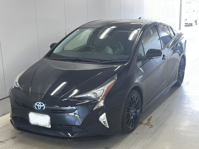 TOYOTA PRIUS 2016