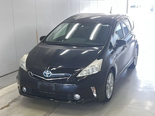 TOYOTA PRIUS ALPHA 2012