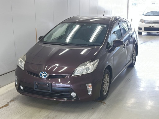 TOYOTA PRIUS 2013
