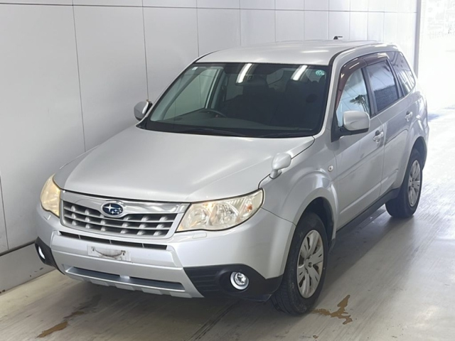 SUBARU FORESTER 2011