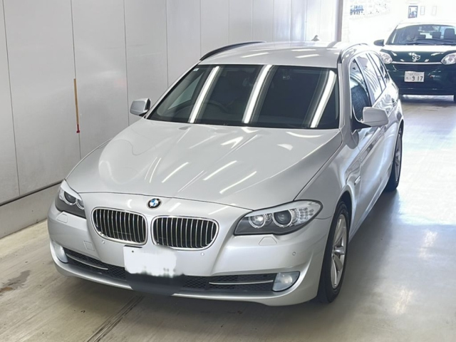 BMW 5 SERIES 2013