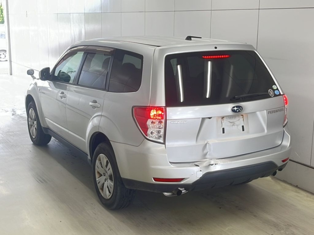 SUBARU FORESTER 2011