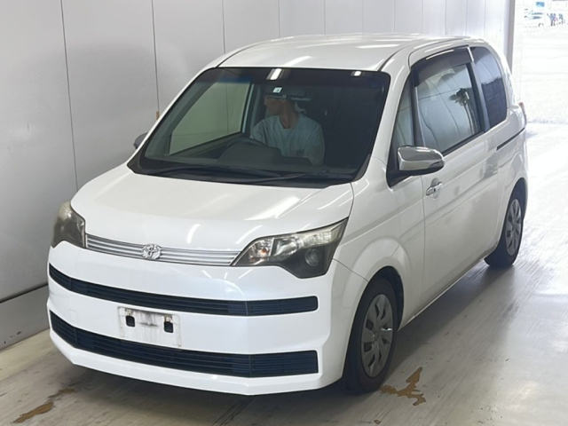 TOYOTA SPADE 2014