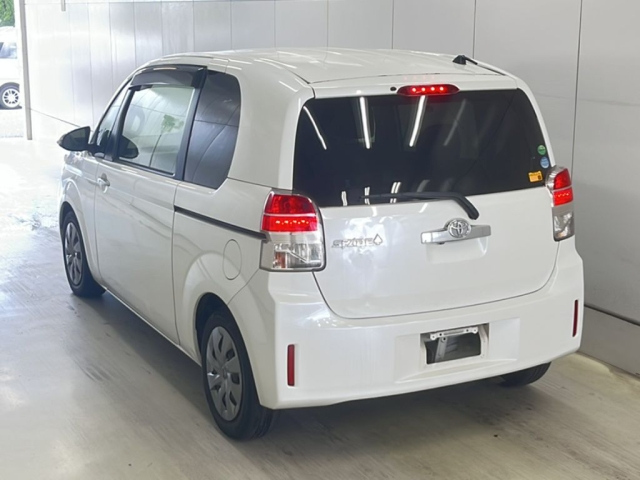 TOYOTA SPADE 2014