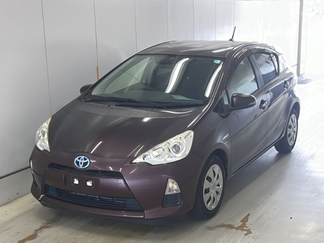 TOYOTA AQUA 2014
