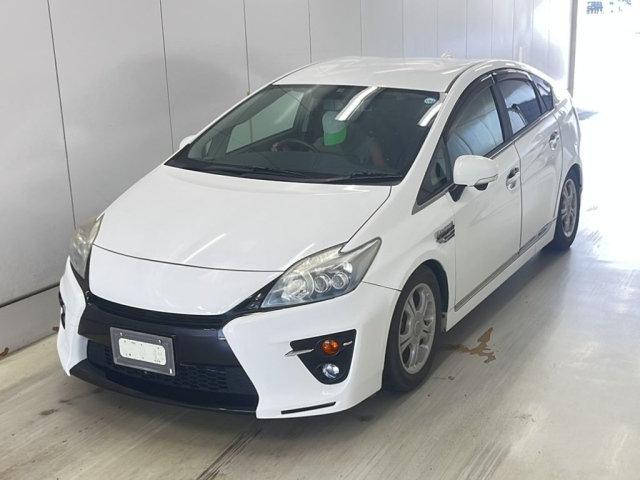 TOYOTA PRIUS 2011