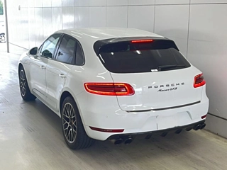 PORSCHE MACAN 2016